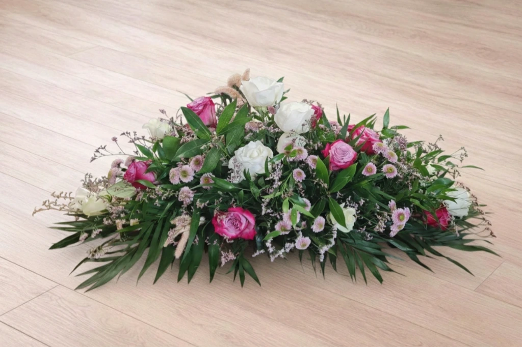 Raquette triangulaire parme