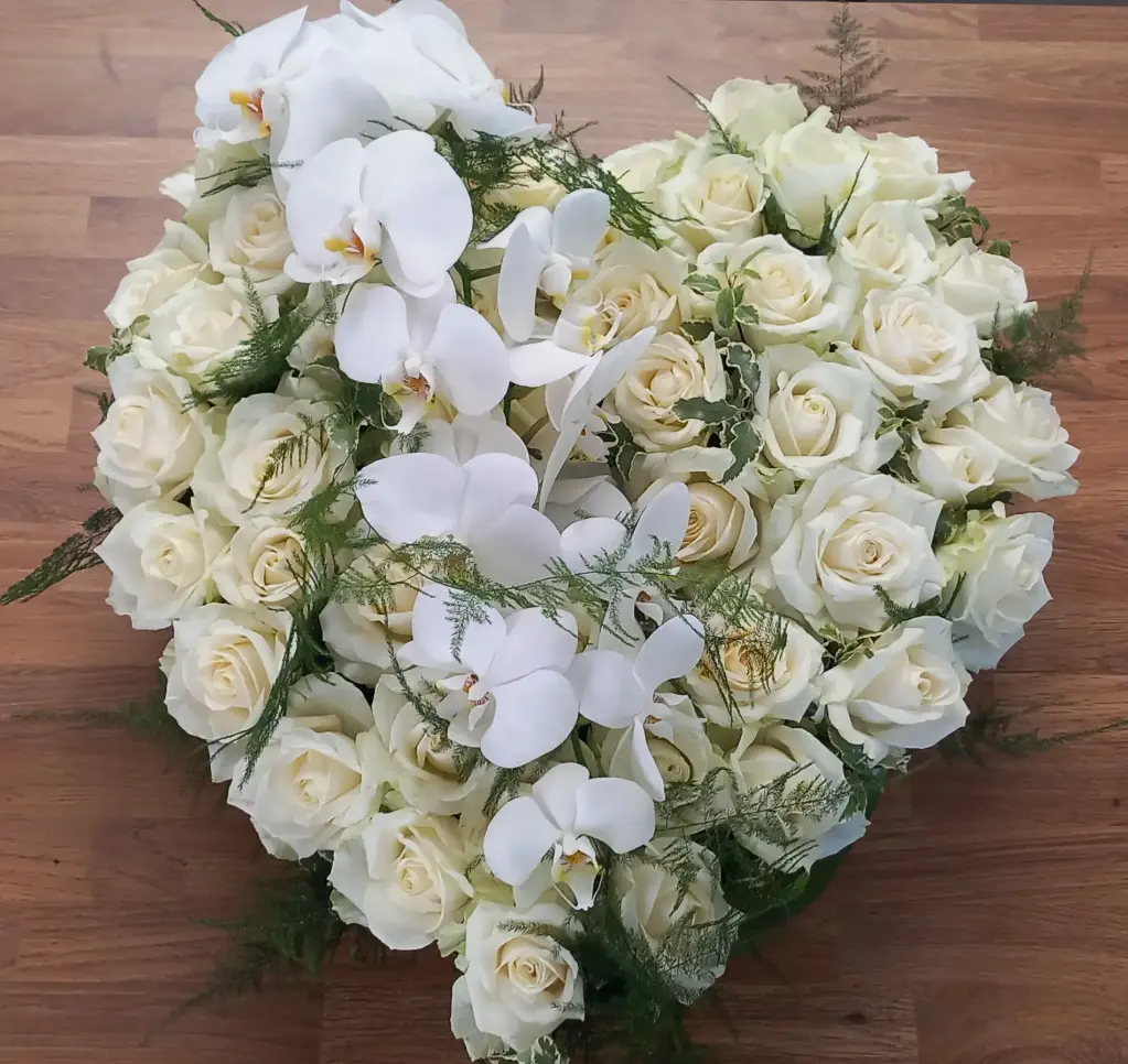 Coeur Blanc de roses