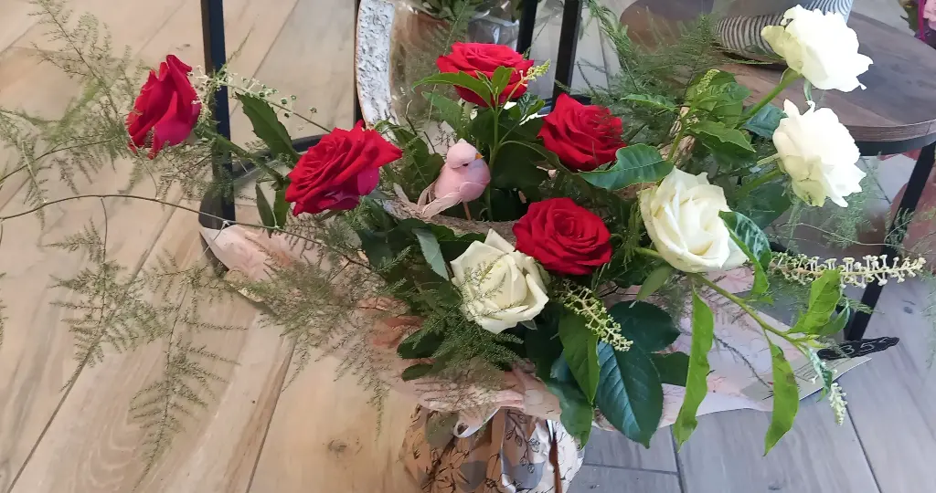 Bouquet structuré de roses