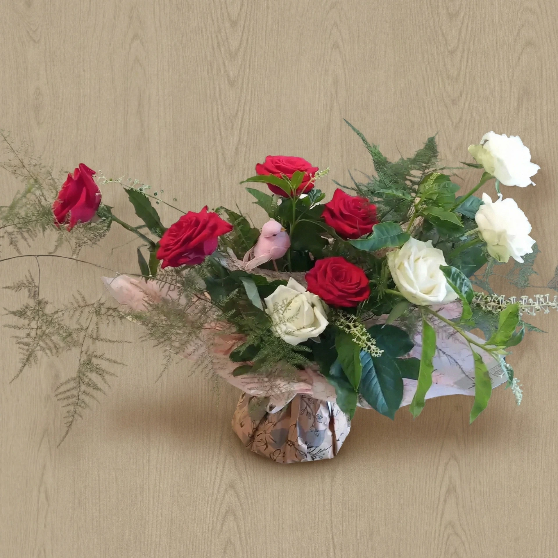 Bouquet structuré de roses